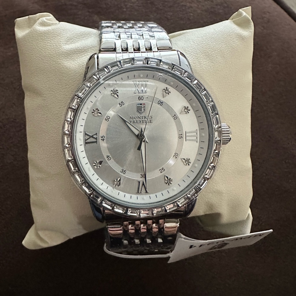 Silver Men's Watch - Picture 2 of 4